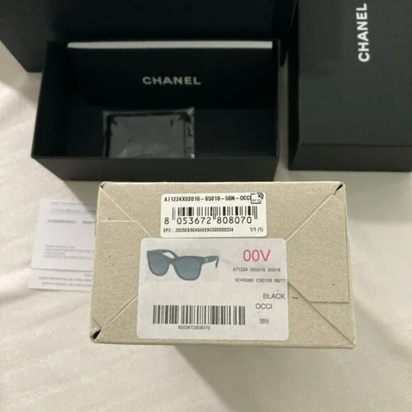 CHANEL Black Square 5380 Polarized Sunglasses - Picture 4 of 16